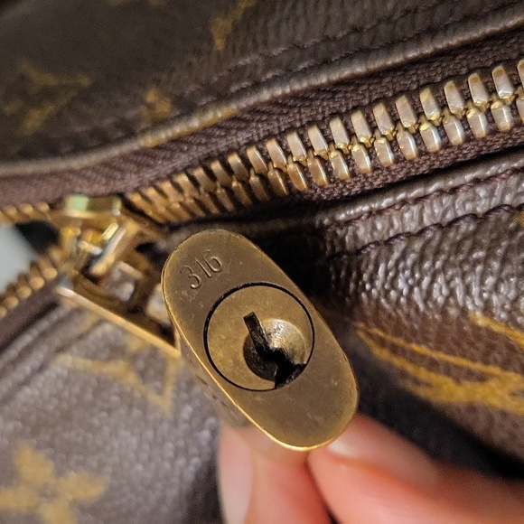 Set of 2! Authentic Louis Vuitton Keepall 60 & Alma Monogram Set (Limited Time) - Picture 15 of 15